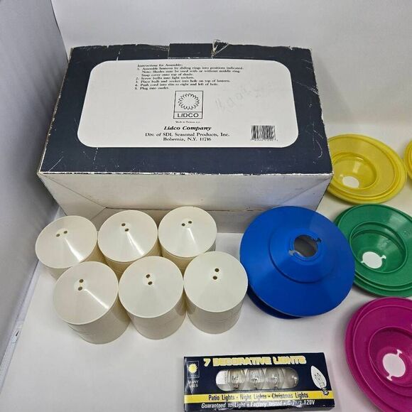 VINTAGE UFO TEMPLE LANTERNS PATIO RV CAMP STRING LIGHTS BLOW MOLD 7 NO LIGHTS - Picture 7 of 8